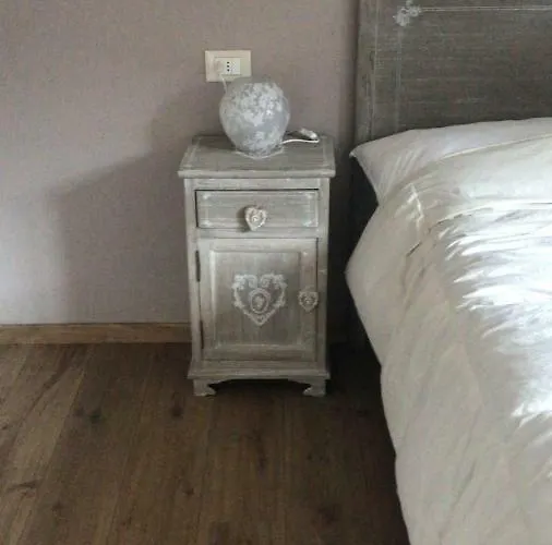 Apartament Mansarda Shabby Chic